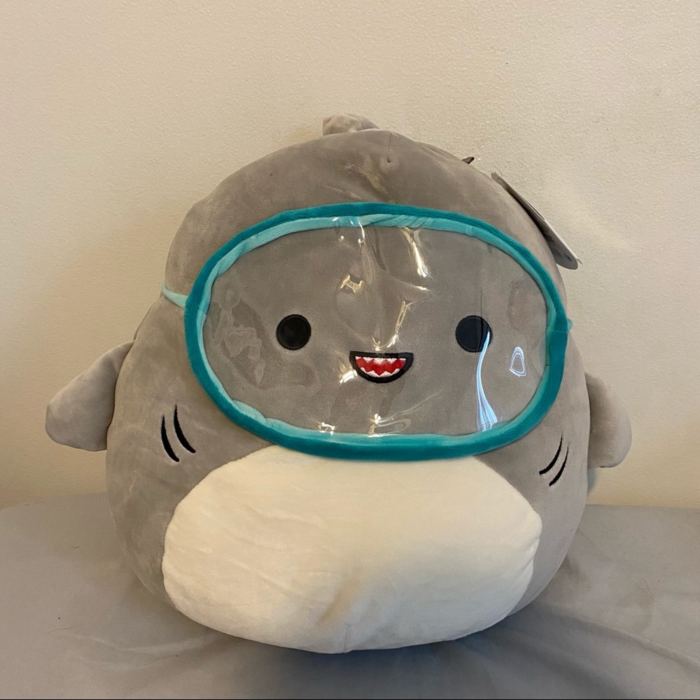 ✨NEW✨ GORDON SQUISHMALLOW 12” *i accept offers!*